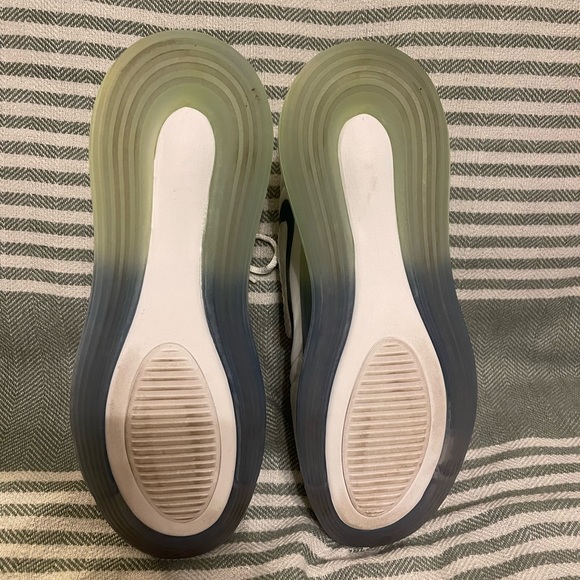 Nike Air Max 720 “Bubble Pack” Shoes Size 10 - Picture 4 of 5